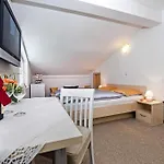 Room In Rovinj With Air Conditioning, Wi-Fi