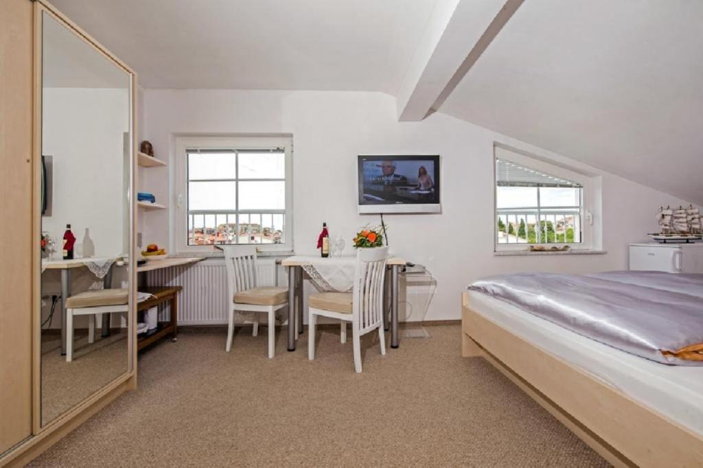 In With Air Conditioning, Wi-fi * Rovinj